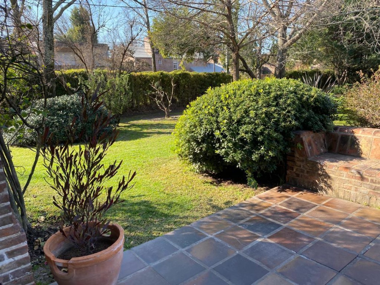 Exclusiva Residencia de 5 dormitorios, 7 baños, con amplio jardin y amenities de lujo