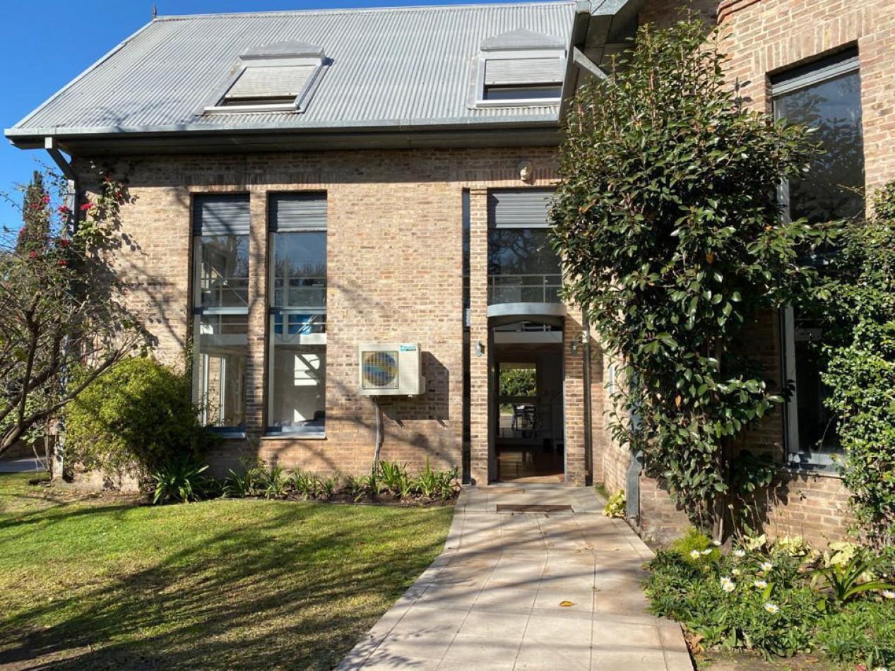 Exclusiva Residencia de 5 dormitorios, 7 baños, con amplio jardin y amenities de lujo