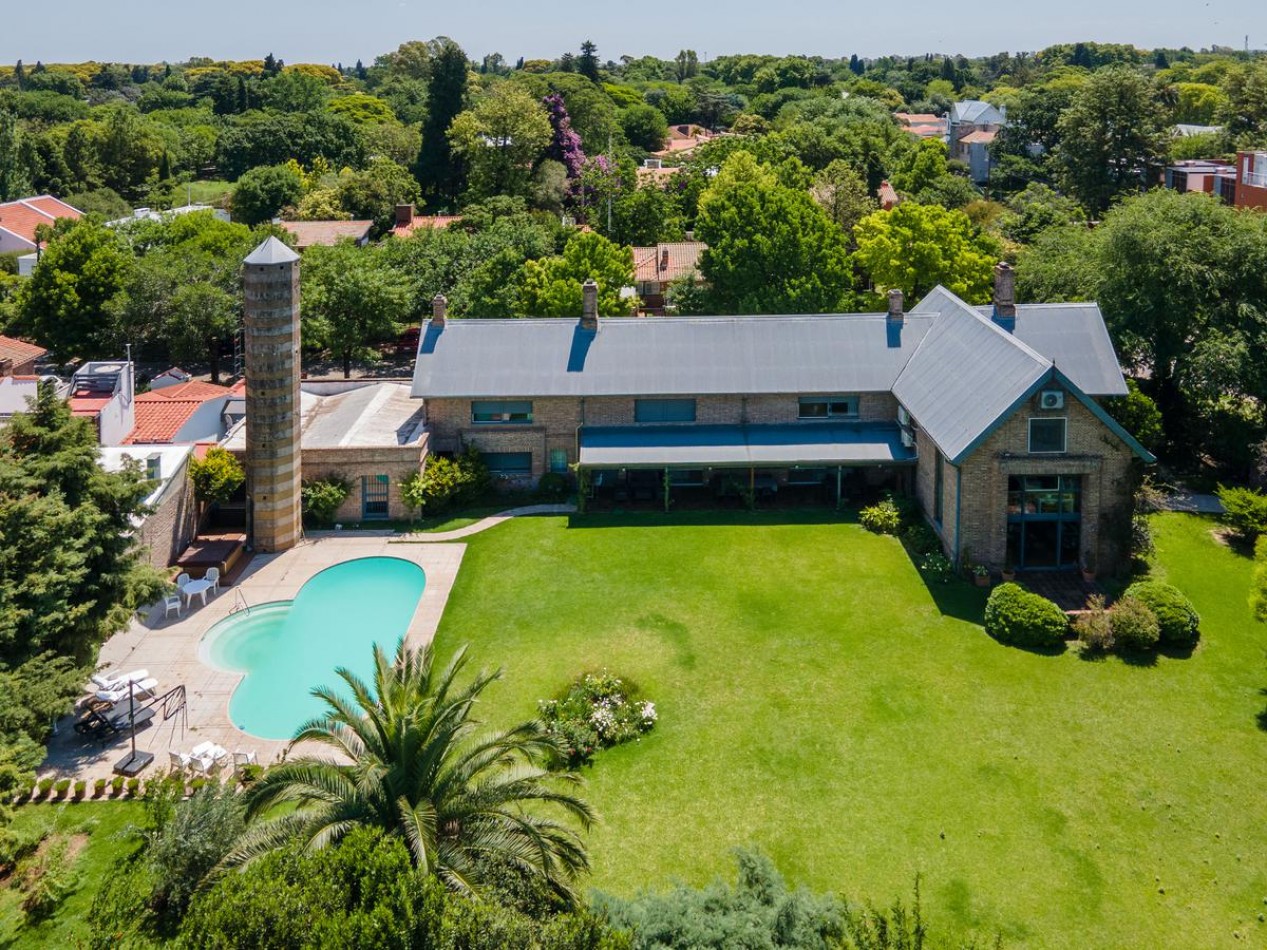 Exclusiva Residencia de 5 dormitorios, 7 baños, con amplio jardin y amenities de lujo