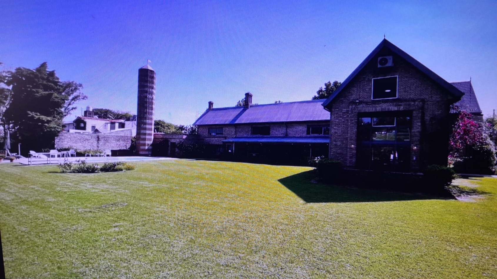 Exclusiva Residencia de 5 dormitorios, 7 baños, con amplio jardin y amenities de lujo