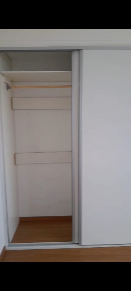Oportunidad! Departamento un Dormitorio con cochera en el epicentro de Alberdi Bv.Rondeau 1800 Piso 12-03 Cochera Subsuelo 00-16