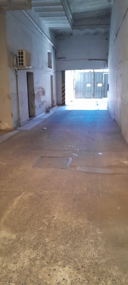 Parking + Local Comercial  + 2 depositos.Pleno Corazon de Echesortu! Alta Rentabilidad!!